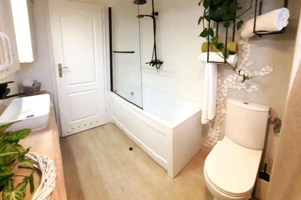 Zielony Apartament. Poznań 0*,