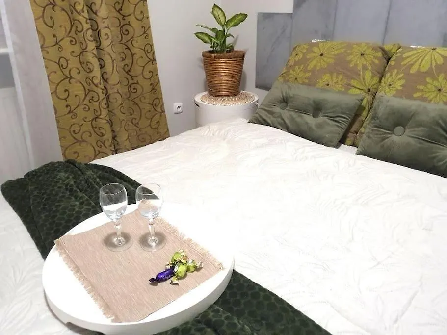 Zielony Apartament. Poznań 0*,  Polska